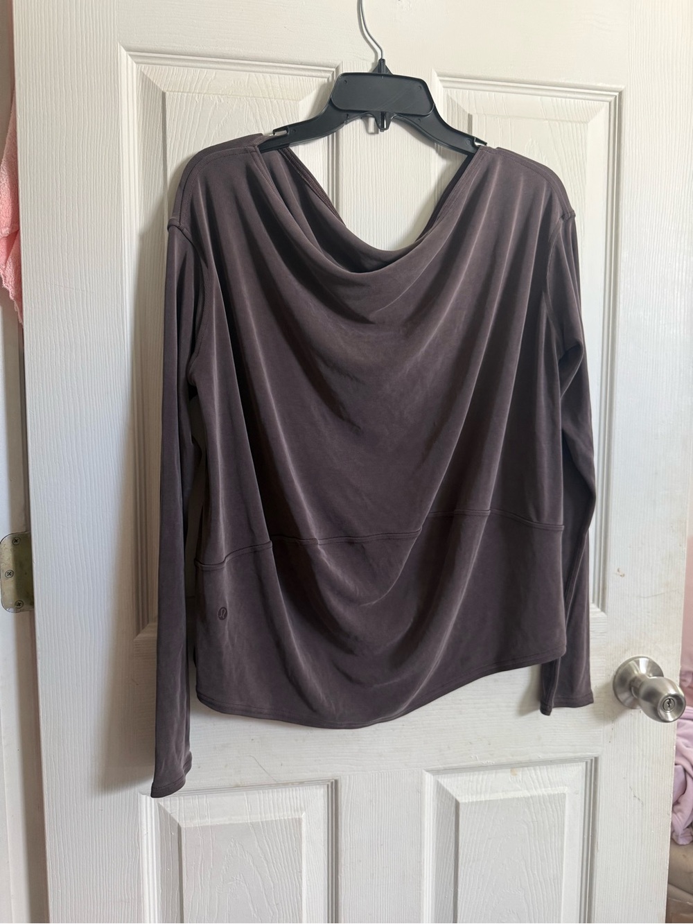 Lululemon drapey softstreme pullover